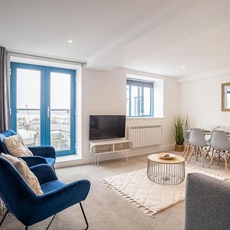 Elegant Fresh Spacious Two Bed Apartment - Juliet Balcony - Sea, Marina, Harbour Views, English Riviera Clock Tower Torquay Exterior foto