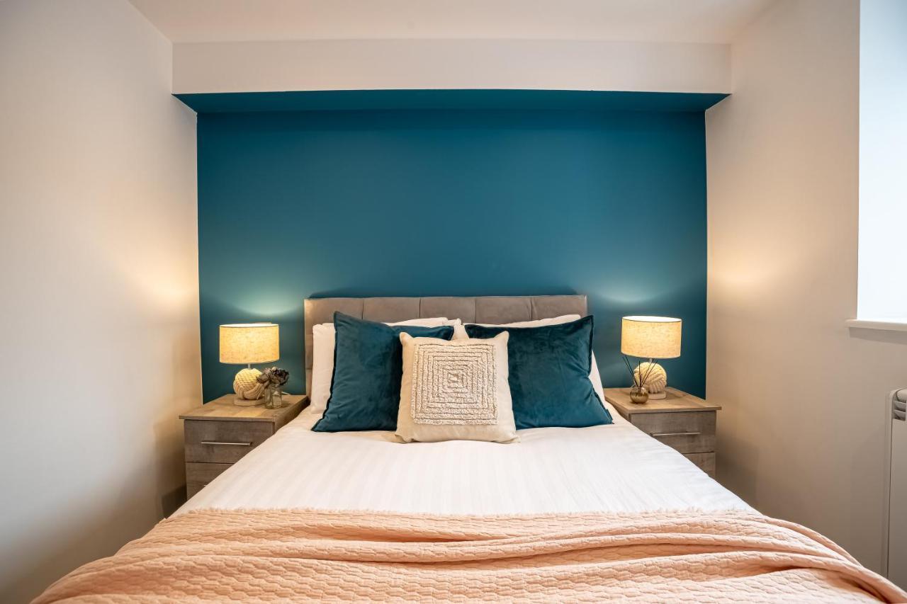 Elegant Fresh Spacious Two Bed Apartment - Juliet Balcony - Sea, Marina, Harbour Views, English Riviera Clock Tower Torquay Exterior foto